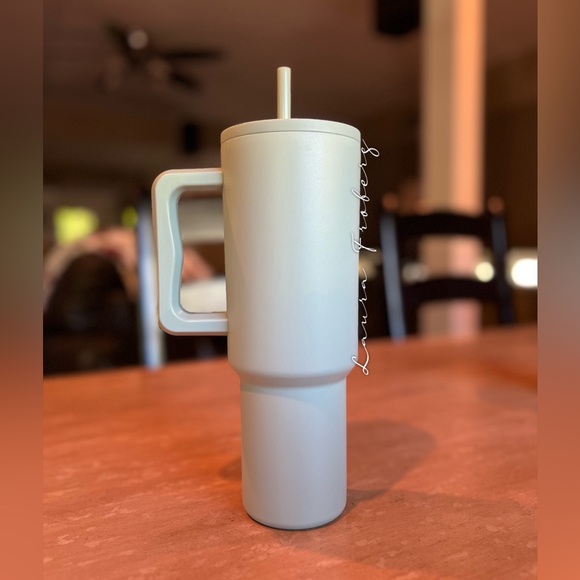 Simple Modern Sea Glass Sage 40 Ounce Trek - Picture 2 of 5